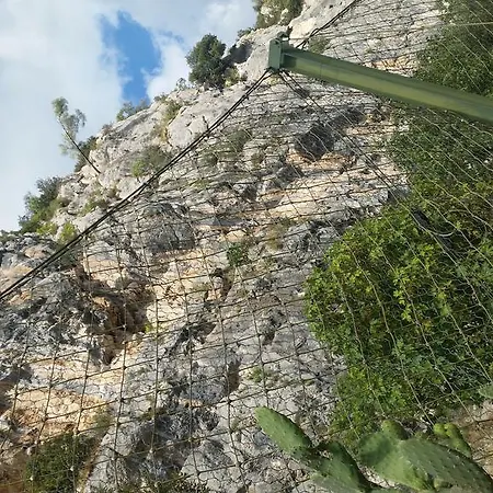 Rifugio Mola Del Sacramento